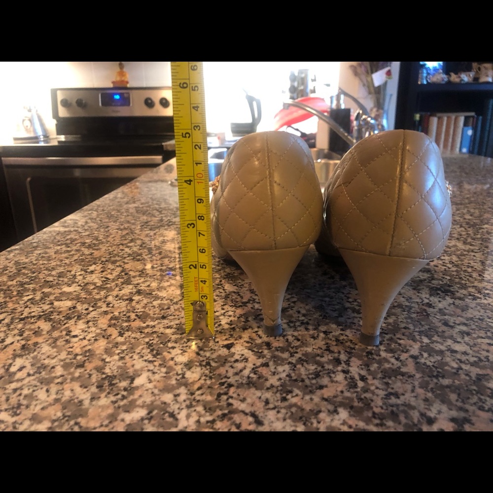 Classic CHANEL authentic quilted kitten heel - Picture 8 of 8